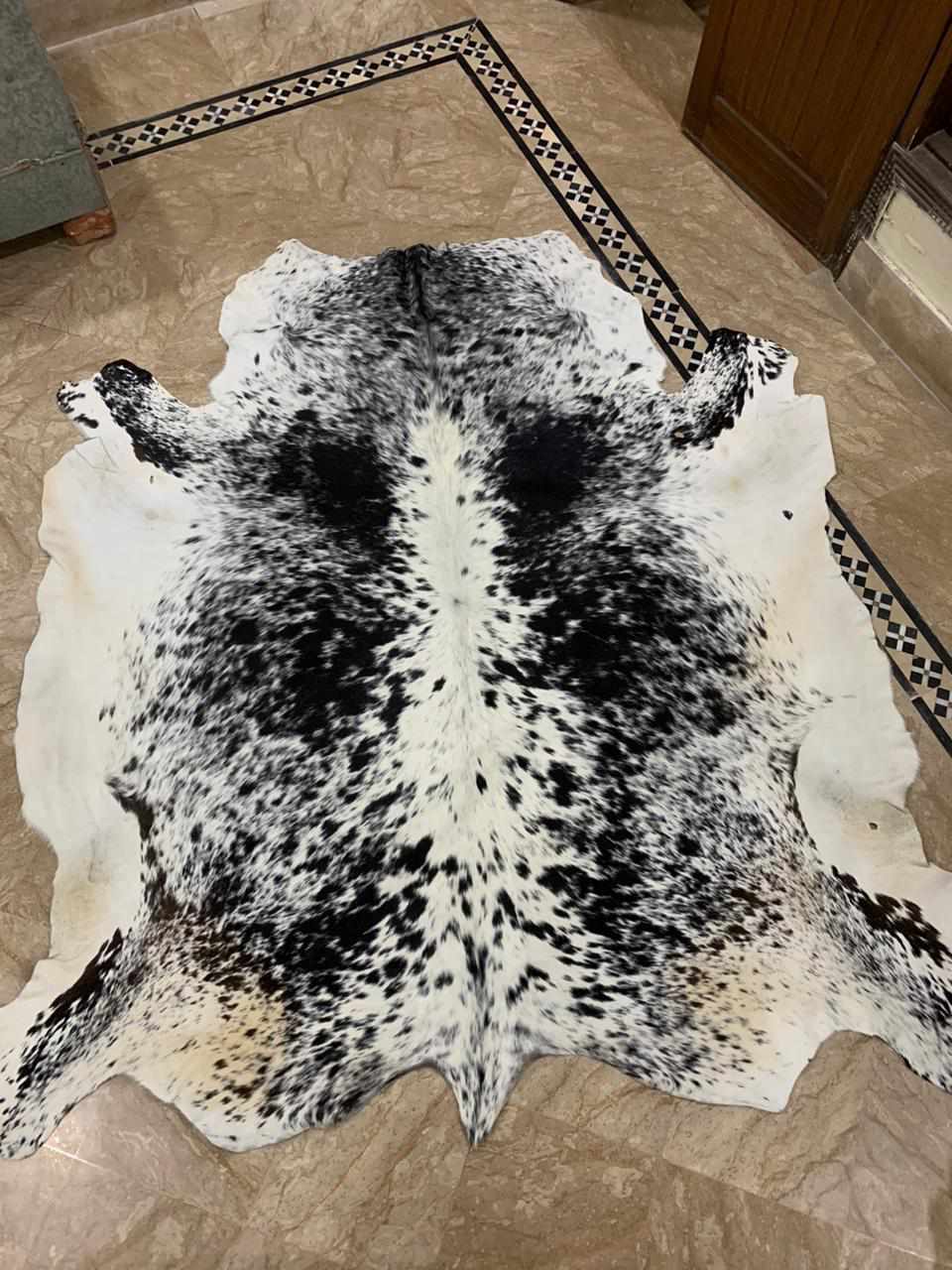 Buy Natural Cowhide & Pony Hair Rugs | Salt & Pepper Hides